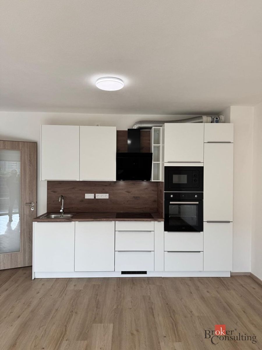 Pronájem bytu 3+kk 83 m²