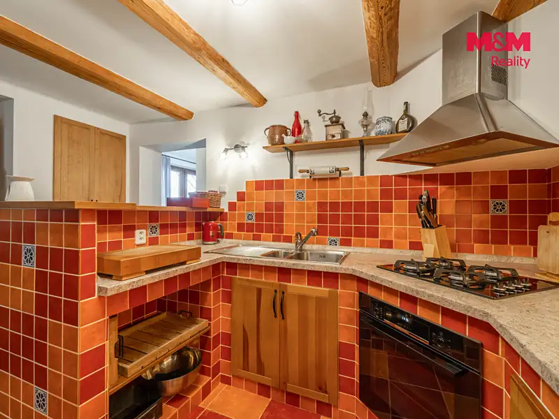 Prodej rodinného domu 169 m², pozemek 1039 m², Beroun – náhled fotky 2