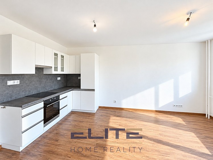 Prodej bytu 4+kk, 70 m² (10 z 40)