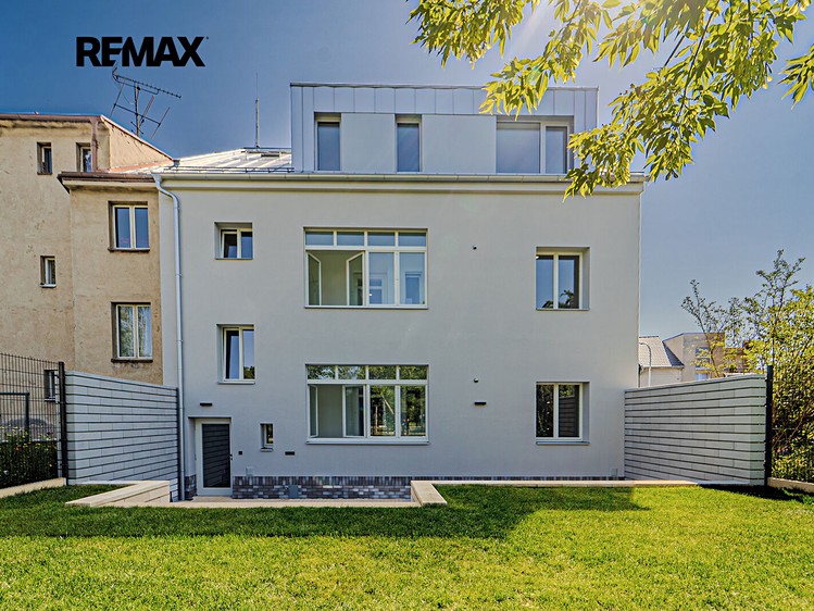 Prodej bytu 2+1, 76 m² (3 z 34)