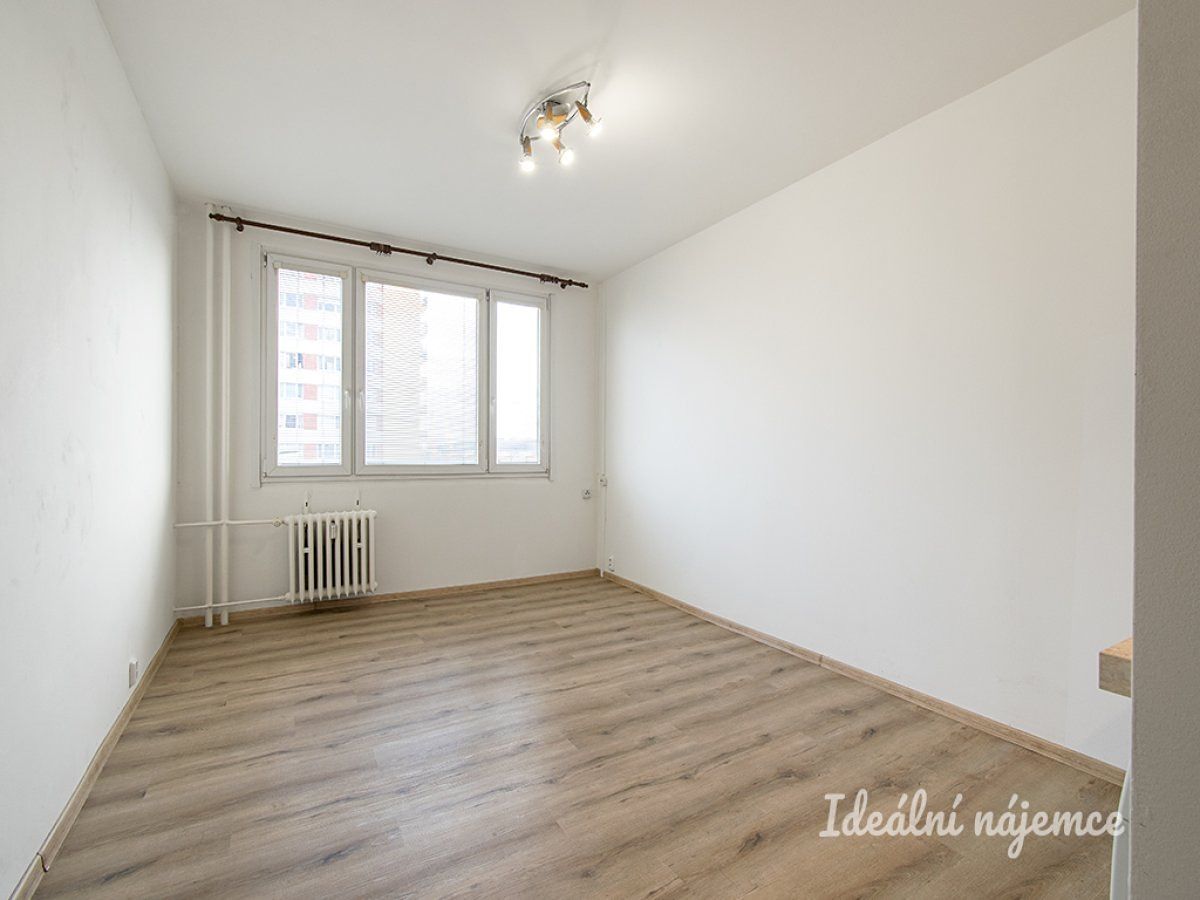 Pronájem bytu 1+kk 27 m²