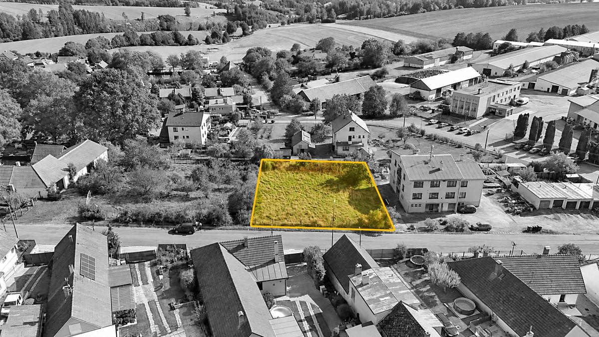 Prodej stavebního pozemku 1132 m² – fotografie 2