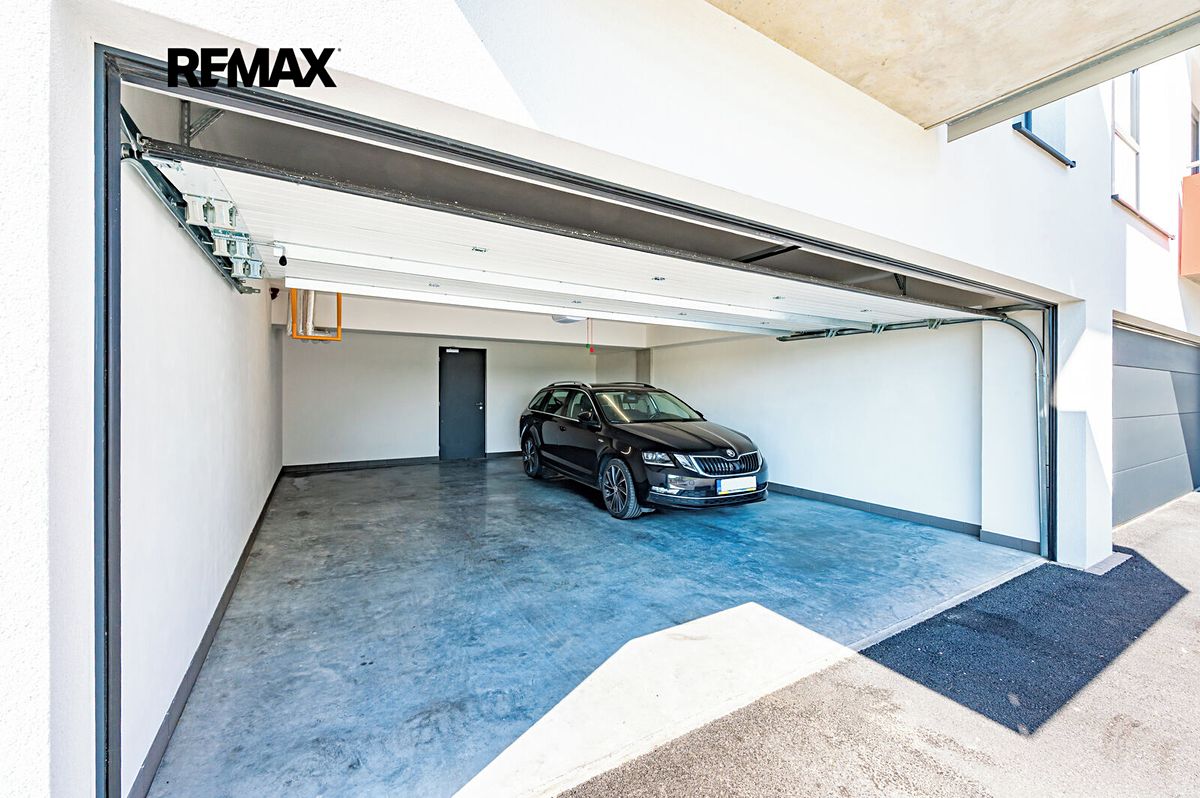Prodej garáže 42 m²