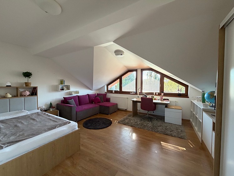 Prodej domu, 213 m² (18 z 44)