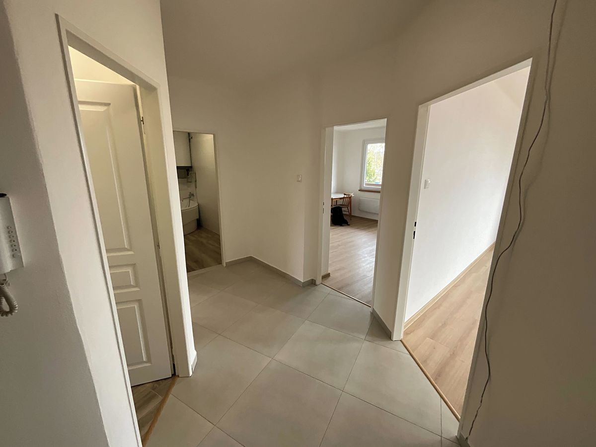 Pronájem bytu 3+kk 80 m² – fotografie 3