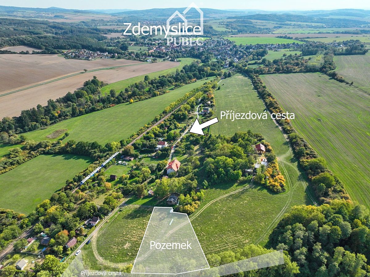 Prodej stavebního pozemku 2197 m² – fotografie 2