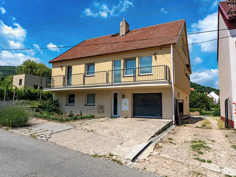 Prodej rodinného domu 265 m², pozemek 698 m², Pavlov – náhled fotky 2