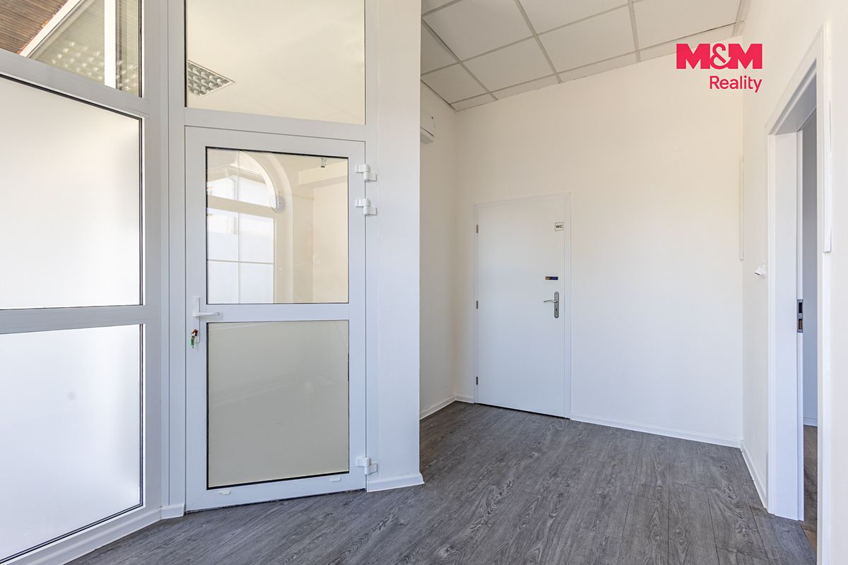 Pronájem obchodního prostoru 108 m² – fotografie 4