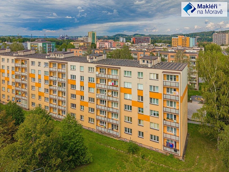 Prodej bytu 1+kk, 34 m² (2 z 31)