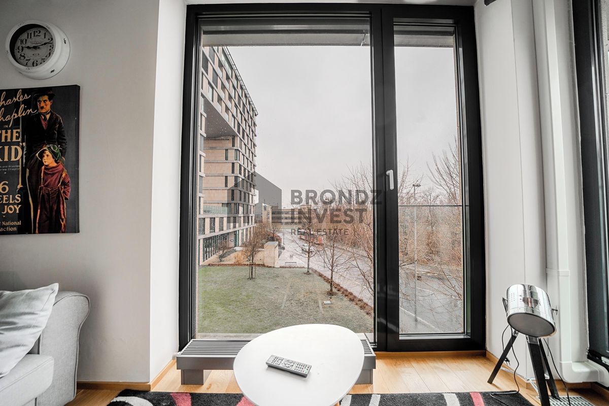 Pronájem bytu 1+kk 47 m² – fotografie 4