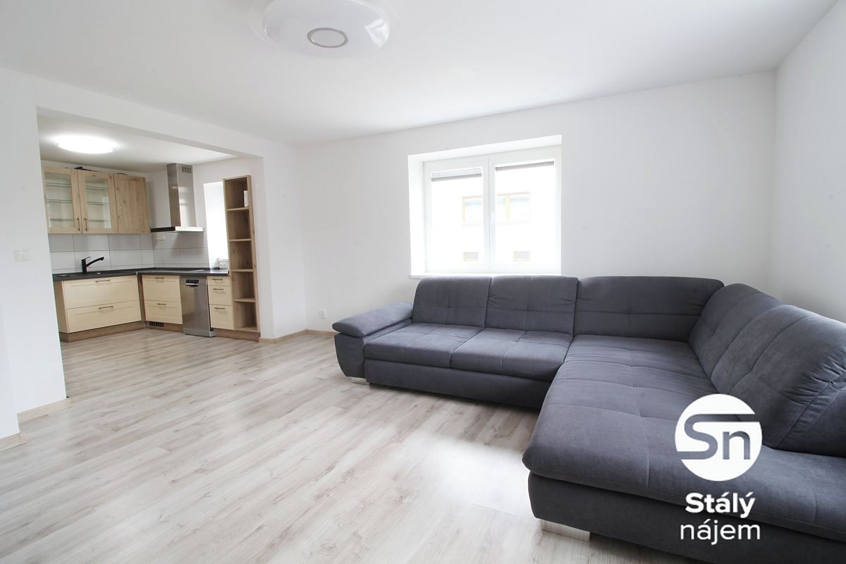 Pronájem bytu 4+kk 86 m² – fotografie 5
