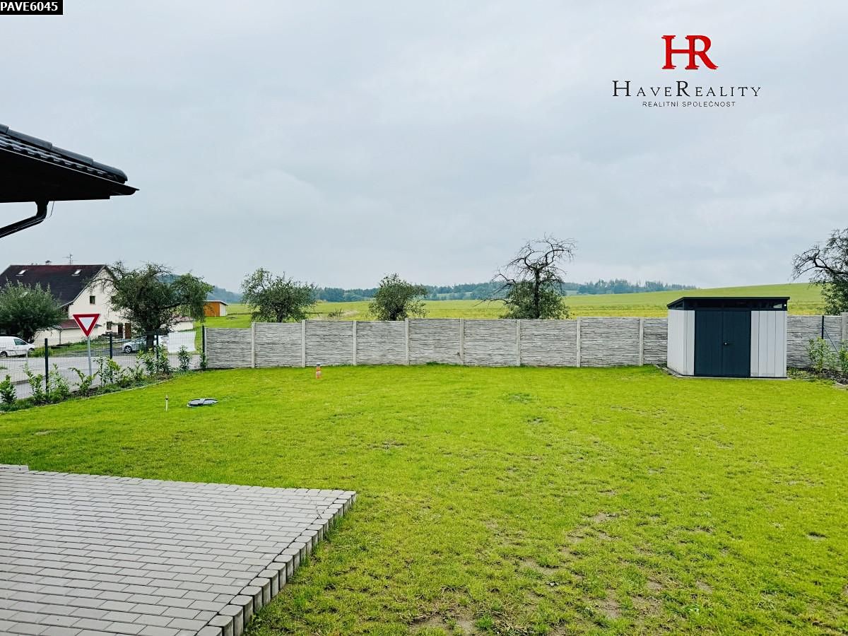 Pronájem rodinného domu 106 m², pozemek 813 m² – fotografie 2