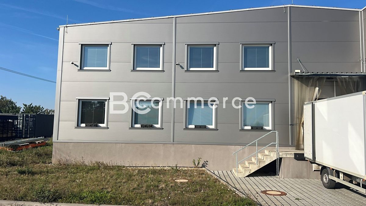 Pronájem skladového prostoru 4600 m² – fotografie 5