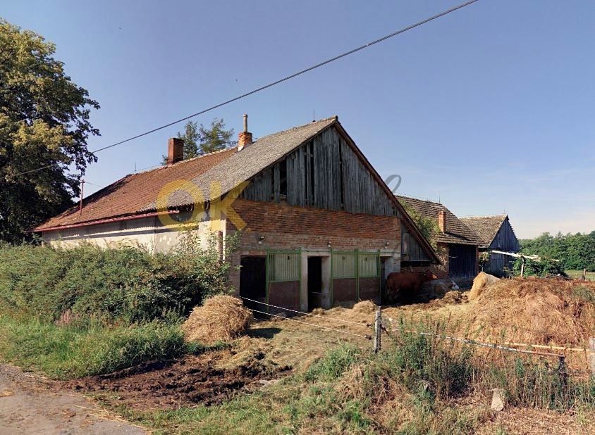 Dražba rodinného domu 363 m², pozemek 57387 m², Lanžov – fotka 1 z 3