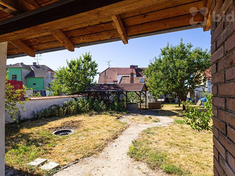 Нерухомість на продаж, 100 м² (9 з 16)