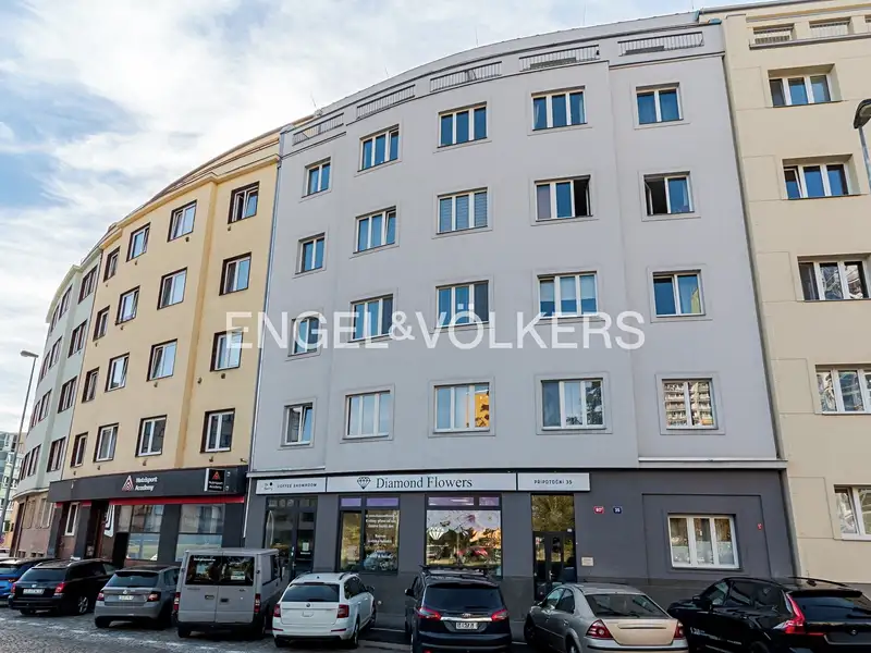 Pronájem obchodního prostoru 55 m², Praha – náhled fotky 1