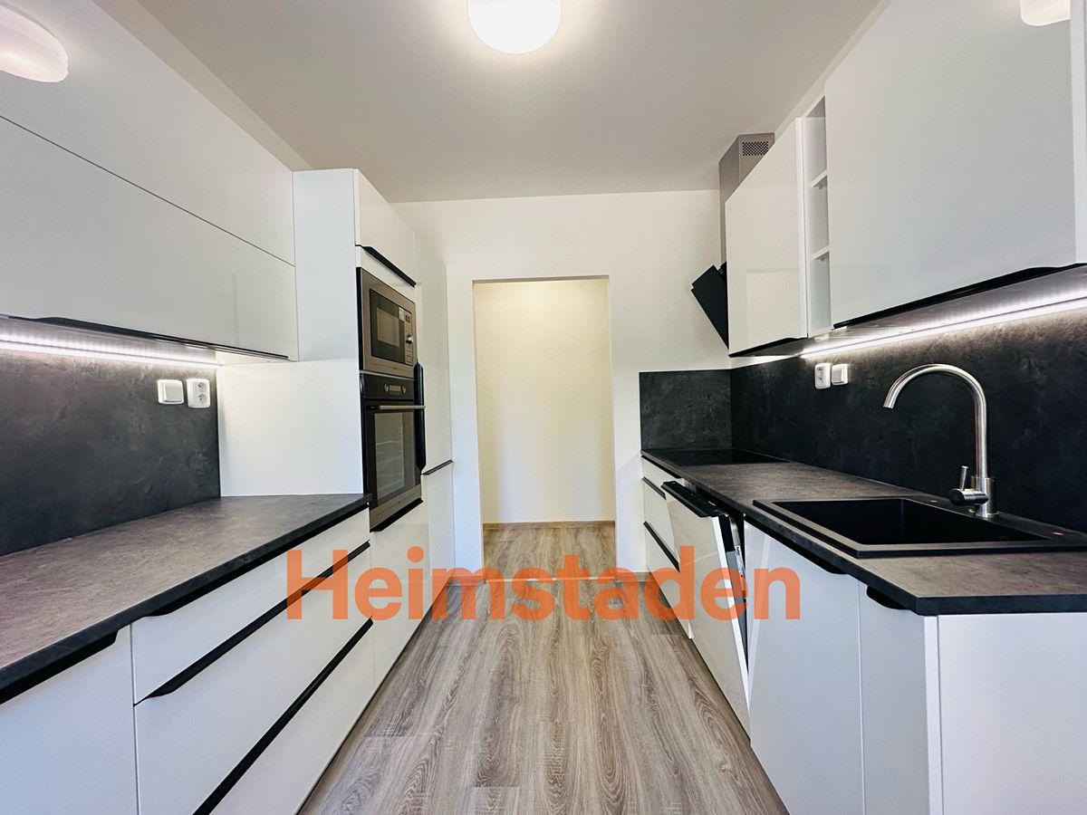 Pronájem bytu 3+1 89 m² – fotografie 4