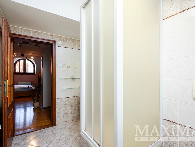 Будинок на продаж, 378 м² (22 з 30)