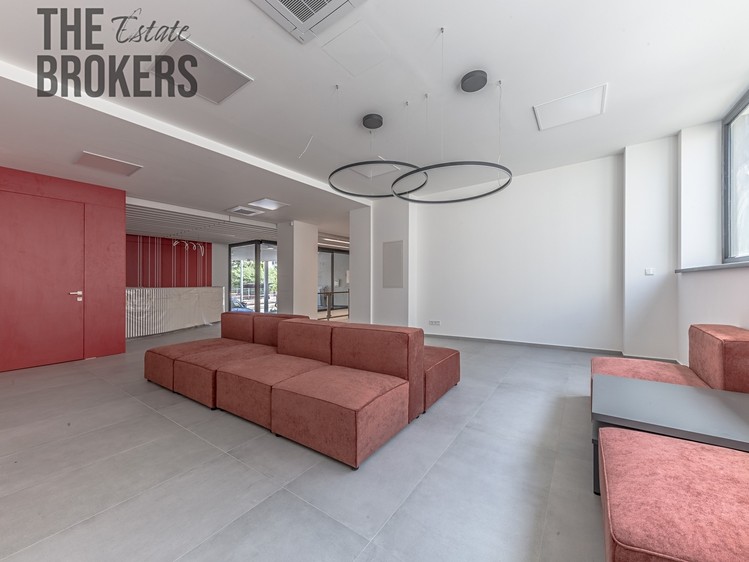 Комерційне приміщення в оренду, 300 м² (19 з 30)