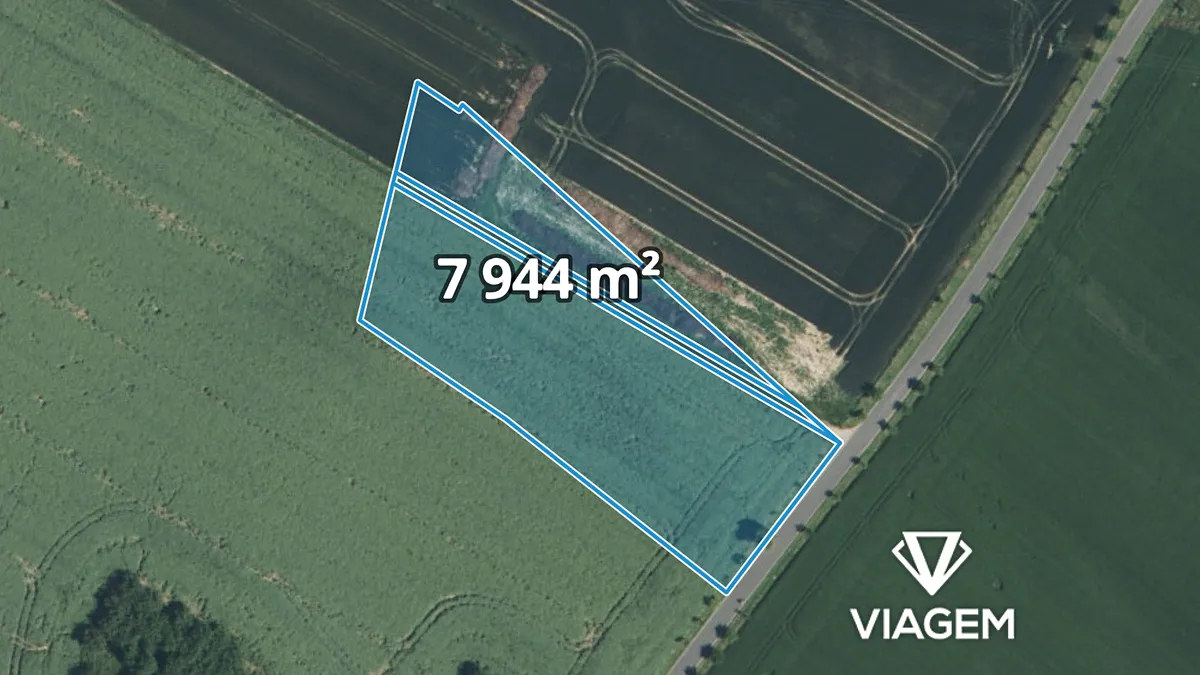 Prodej pole 7944 m²