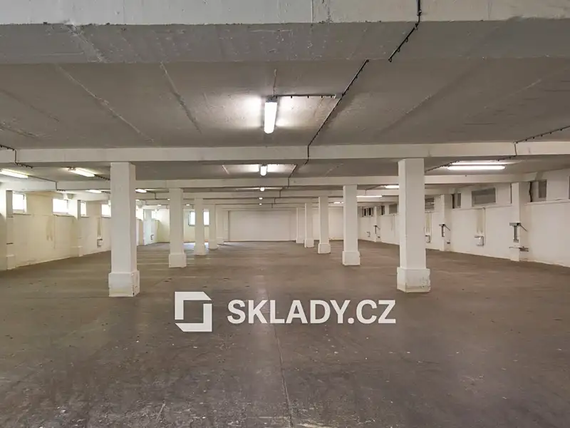 Pronájem skladového prostoru 908 m², Praha – náhled fotky 1