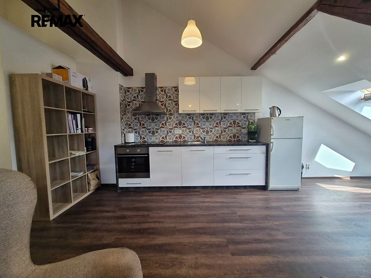 Квартира 3+kk на продаж, 74 м² (8 з 34)