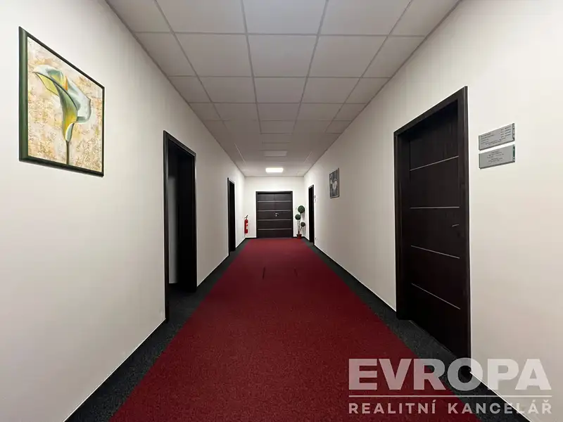 Pronájem kanceláře 13 m², Praha – náhled fotky 3
