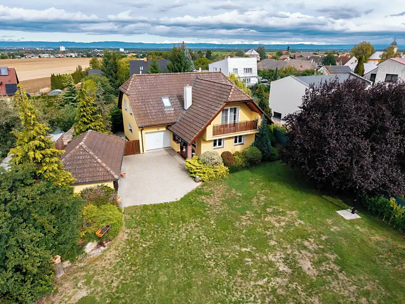 Prodej rodinného domu 174 m², pozemek 112 m², Litovel – náhled fotky 3