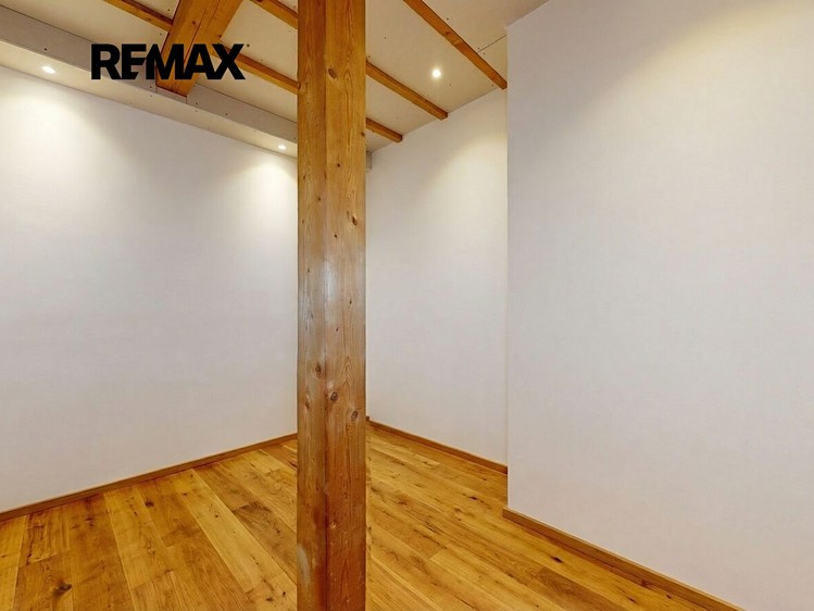 Комерційне приміщення в оренду, 160 м² (24 з 31)