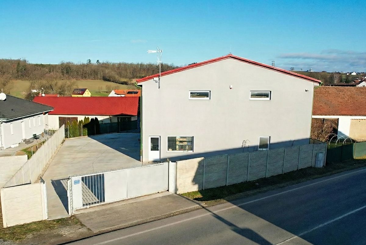 Pronájem obchodního prostoru 411 m²