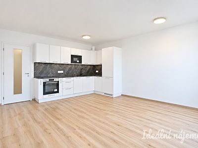 Pronájem bytu 1+kk 42 m²