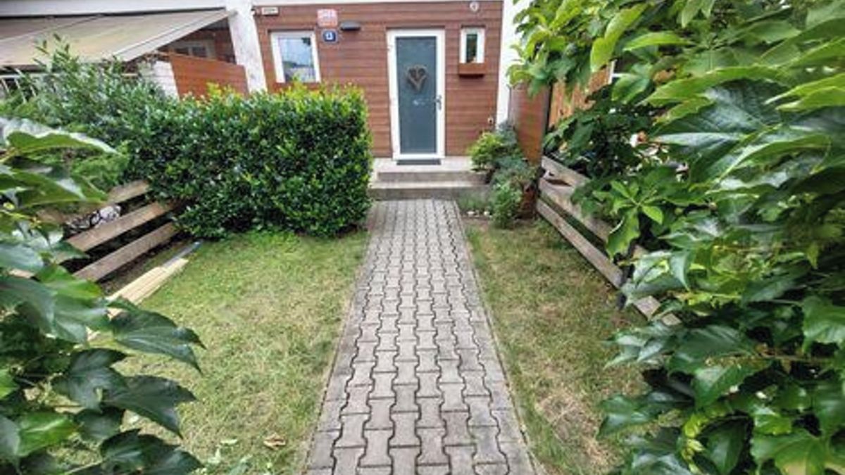 Dražba pozemku 32 m², Praha – fotka 1 z 3