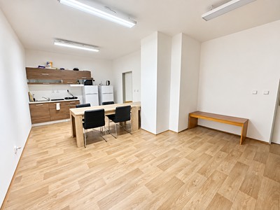 Комерційне приміщення на продаж, 199 м² (3 з 6)