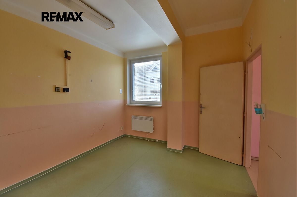 Prodej obchodního prostoru 64 m² – fotografie 4
