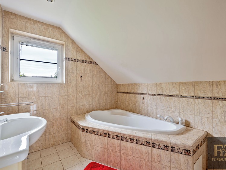 Prodej domu, 159 m² (23 z 35)