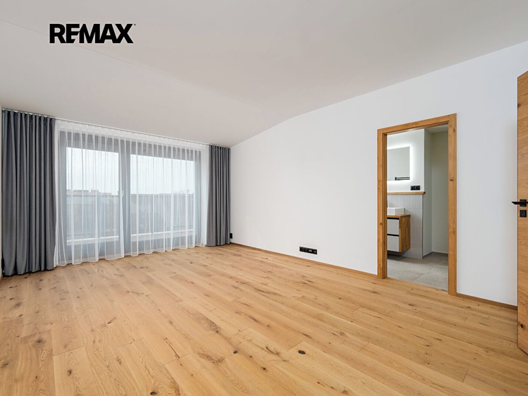 Wohnung 4+kk zum Kauf, 207 m² (11 von 35)