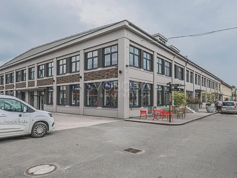 Pronájem obchodního prostoru 188 m², Hradec Králové – náhled fotky 1