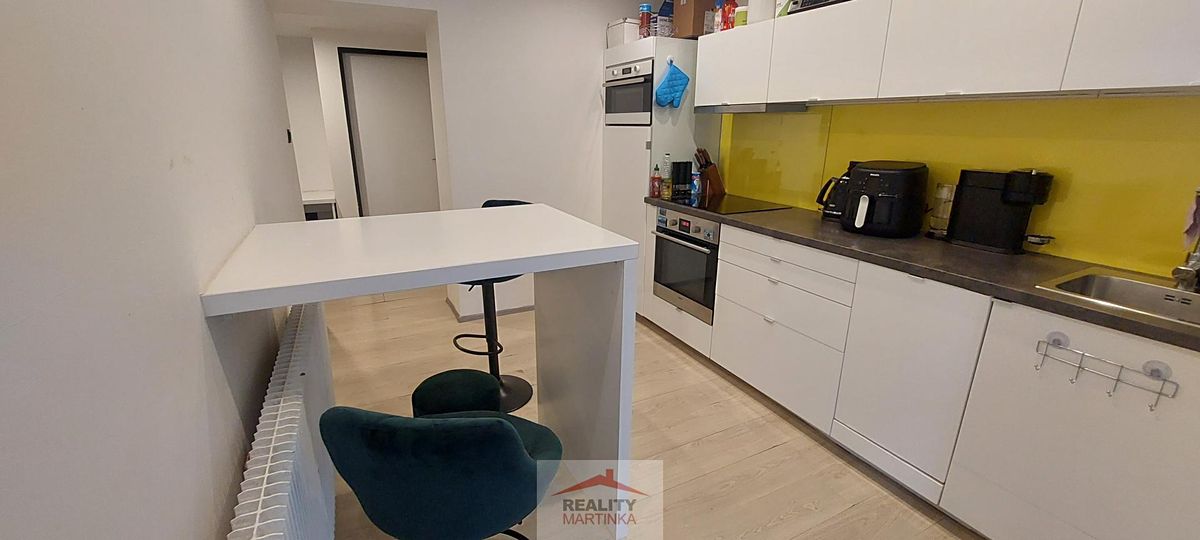 Pronájem bytu 2+kk 48 m² – fotografie 2