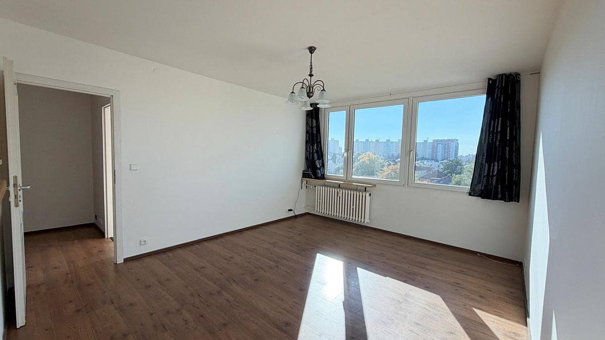 Pronájem bytu 3+kk 55 m² – fotografie 3