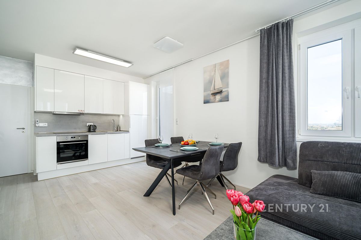 Prodej bytu 2+kk 81 m² – fotografie 2