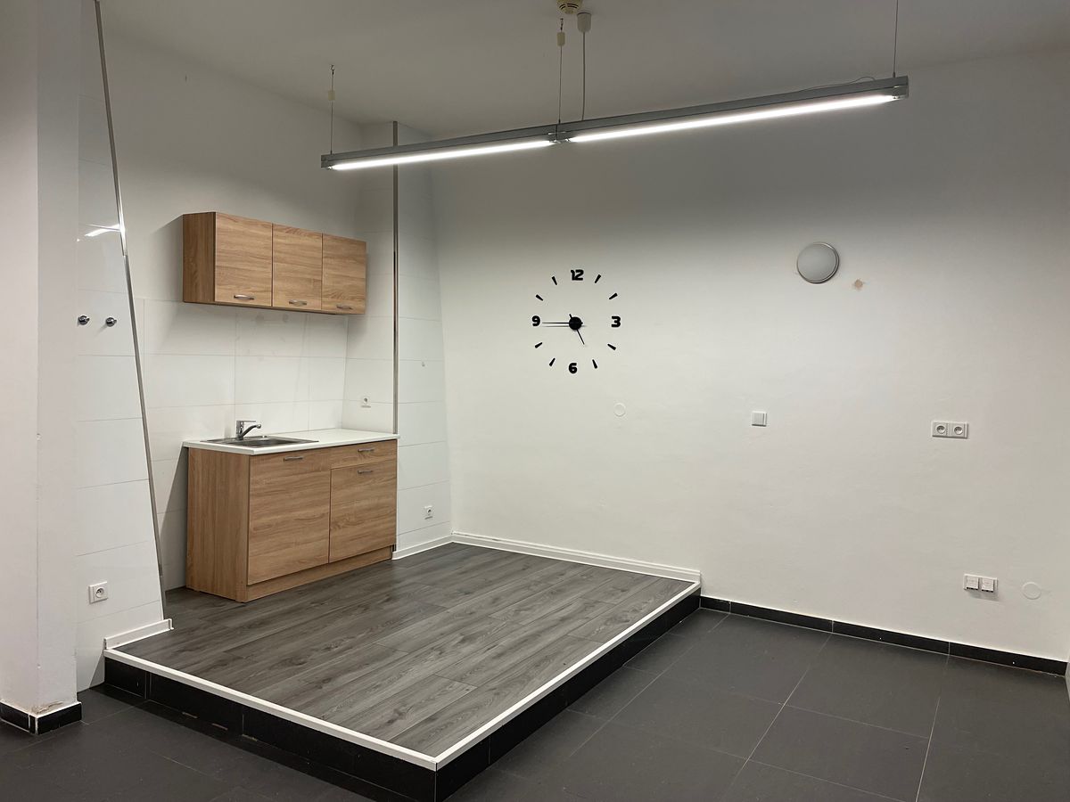 Pronájem obchodního prostoru 140 m²