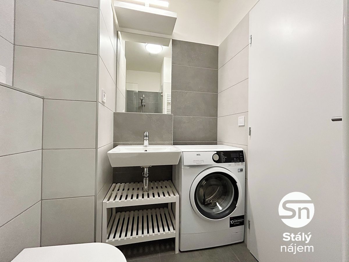 Pronájem bytu 2+kk 44 m² – fotografie 4