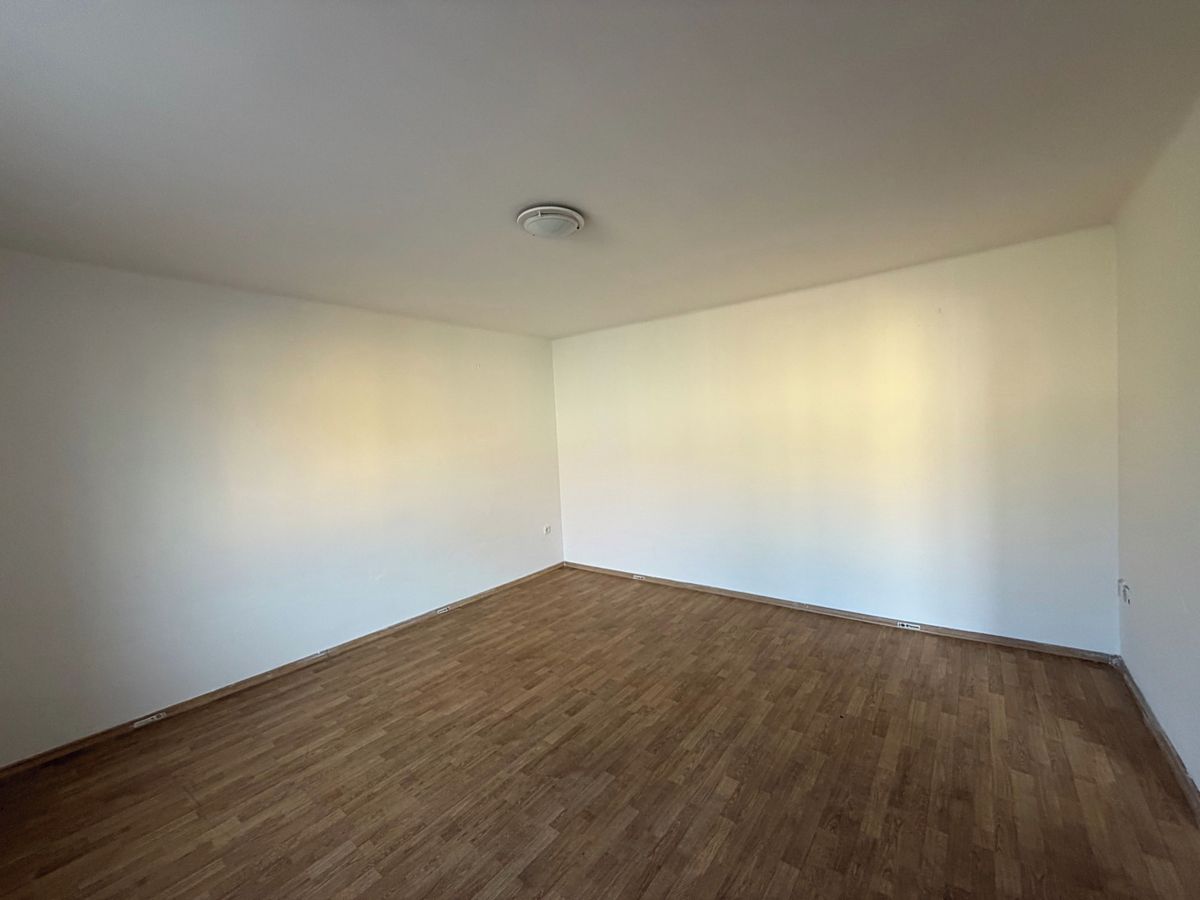 Pronájem bytu 2+kk 48 m² – fotografie 2