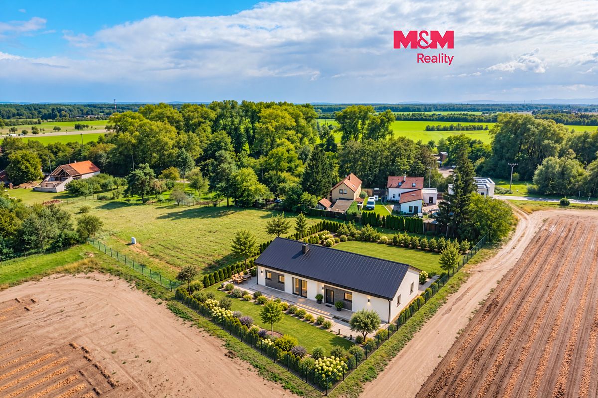 Prodej rodinného domu 140 m², pozemek 1144 m²