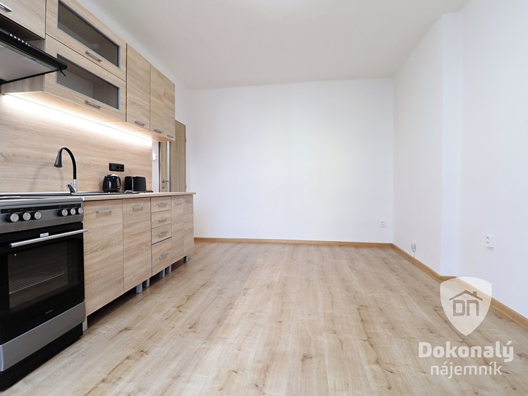 Квартира 1+kk в оренду, 22 м² (6 з 12)