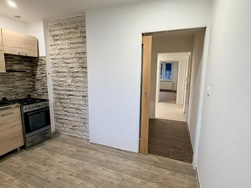 Prodej bytu 2+1 59 m², Chomutov – náhled fotky 2