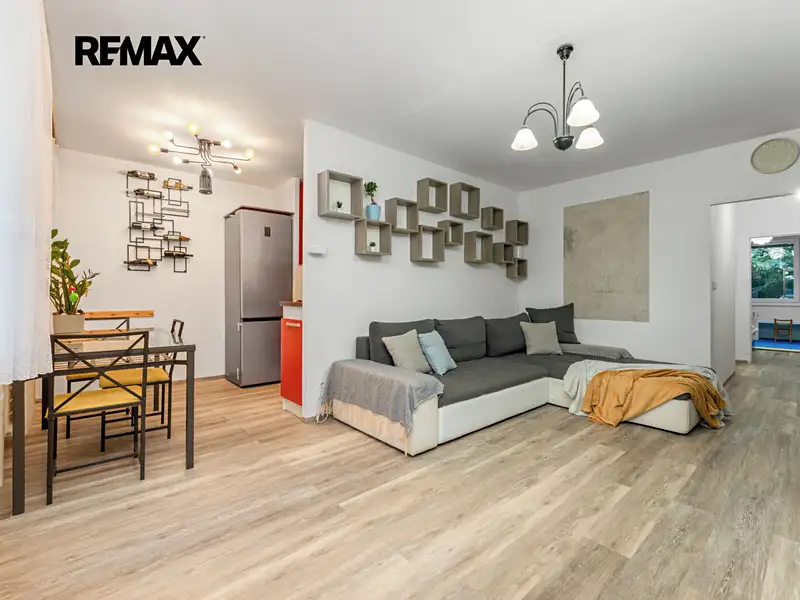 Prodej bytu 3+1 71 m², Praha – náhled fotky 1