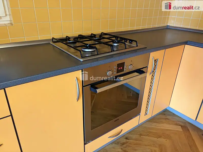 Pronájem bytu 2+kk 84 m², Praha – náhled fotky 2