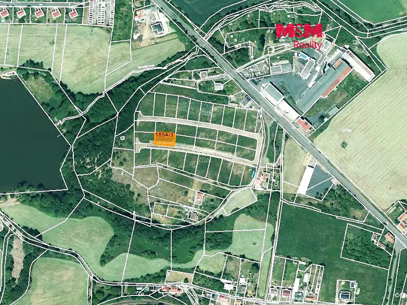 Prodej stavebního pozemku 702 m², Lubenec – náhled fotky 1