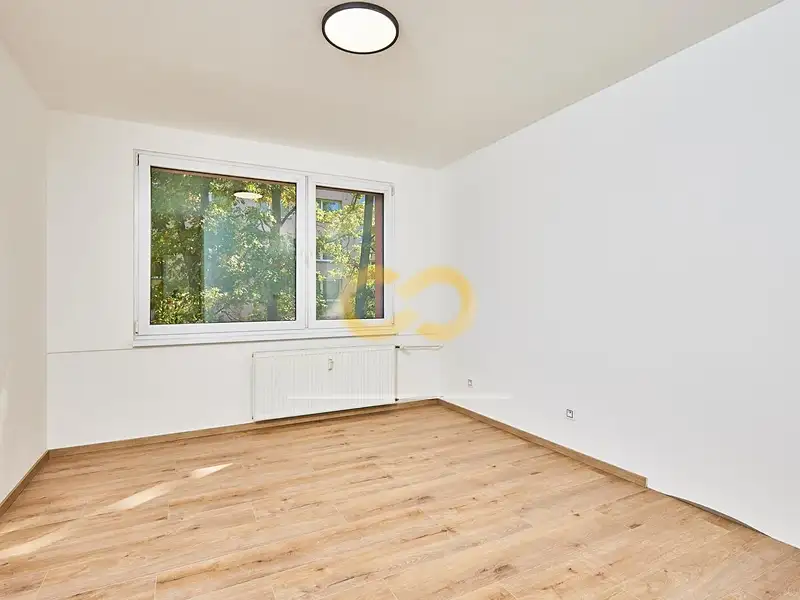 Prodej bytu 1+kk 20 m², Prachatice – náhled fotky 3